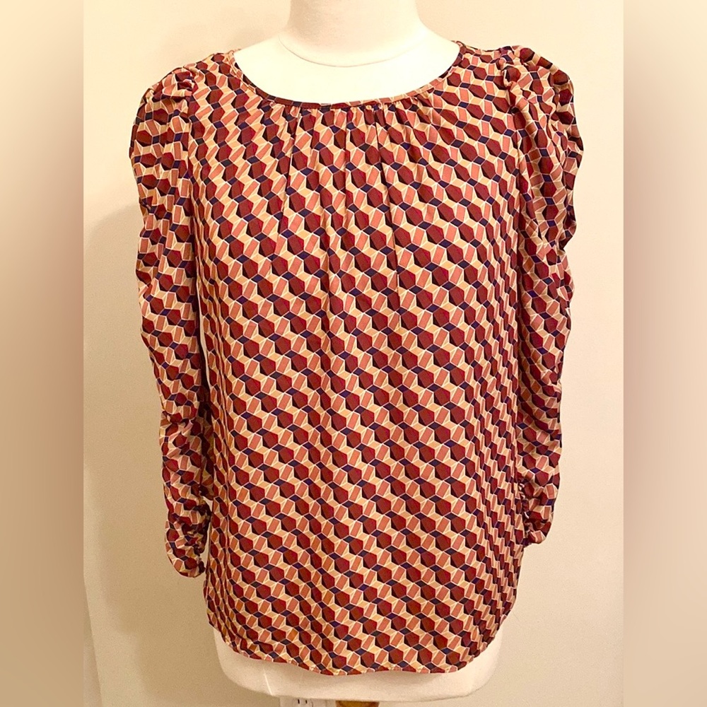 Max Studio Red Blue Geometric Chic S Modern Mod Artsy Boho Everyday Elegant Top